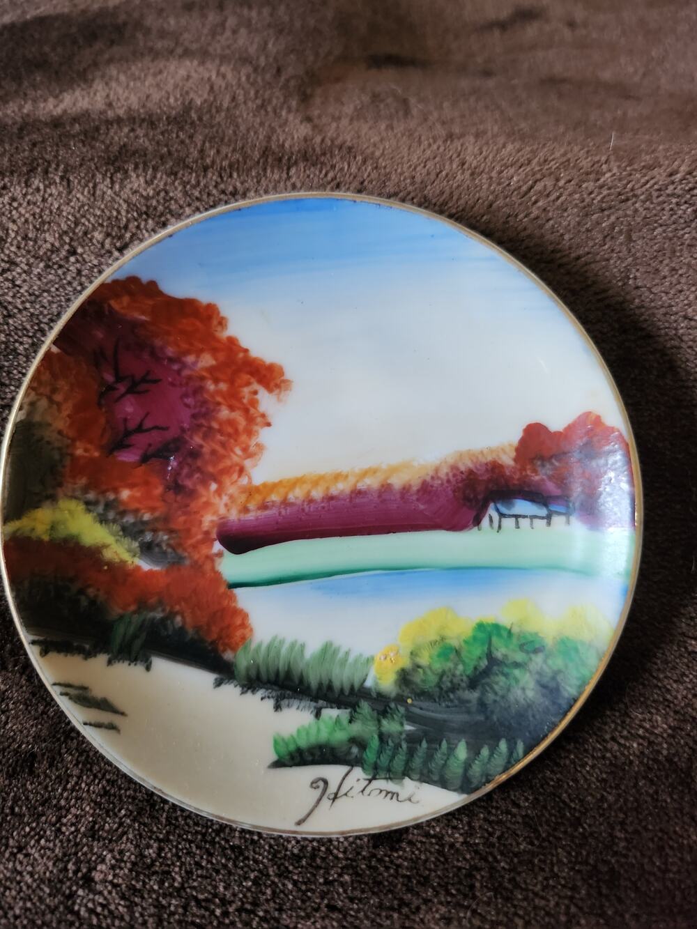 Small Japanese Porcelain, Hand-painted plate "Hitomi"